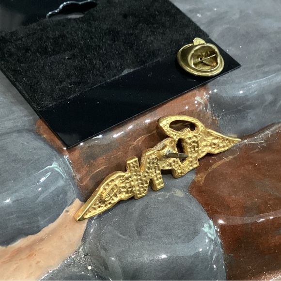 🟡 Vintage - JJ Jonette Gold Tone “LPN Angel Halo” Lapel Pin - Excellent - Picture 8 of 8